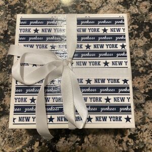 New York Yankees Set Of 4 Brand New Ceramic Coasters w/ Furniture Protector Feet